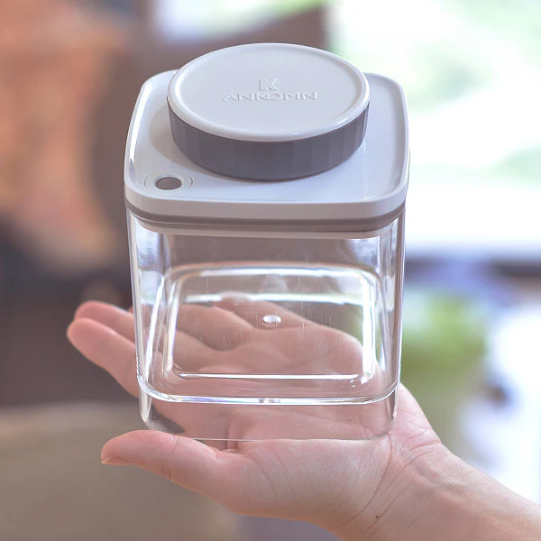 Ankomn Turn-N-Seal Clear Vacuum Canister - Image 4