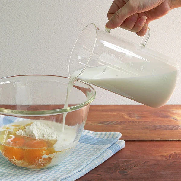 Hario Glass Beaker Server - Image 7